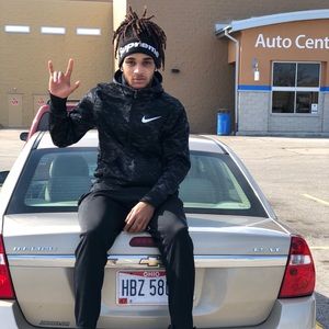 Meet your Posher, Josiah